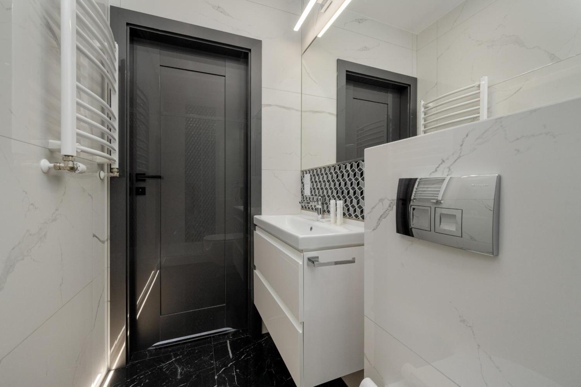 Luksusowy Apartament Z 3 Sypialniami, Klimatyzacja, Parkingiem I Biurkiem We Wroclawiu By Renters Prestige Exteriér fotografie
